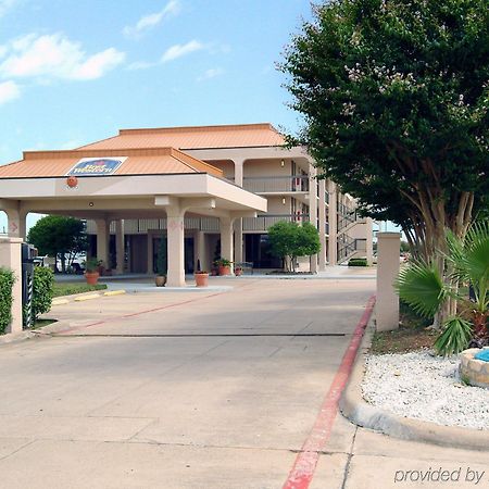 Executive Inn Dallas Ngoại thất bức ảnh